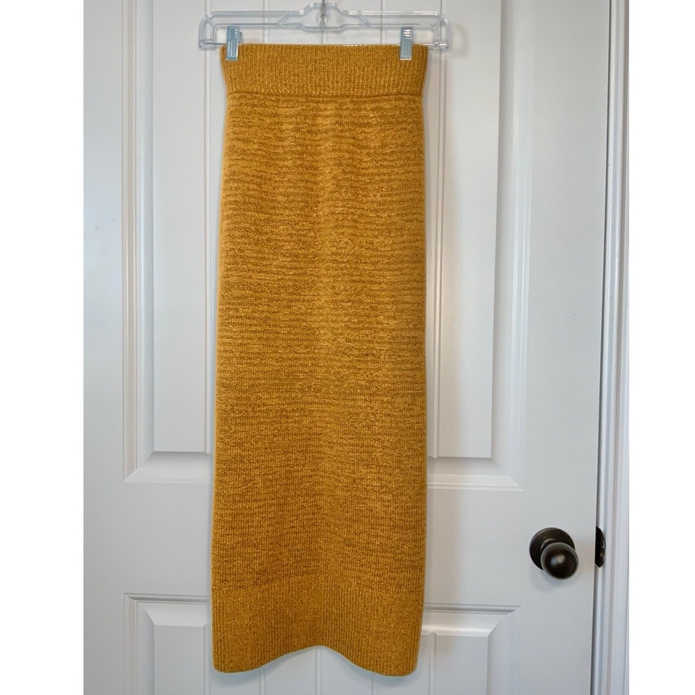 3/$25 Time and Tru Trailblazer Sweater Skirt